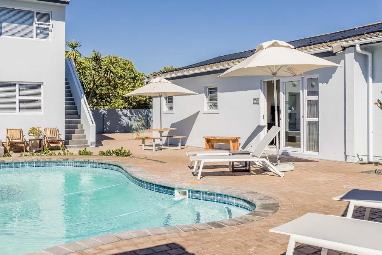 Southeaster Apartment Bloubergstrand