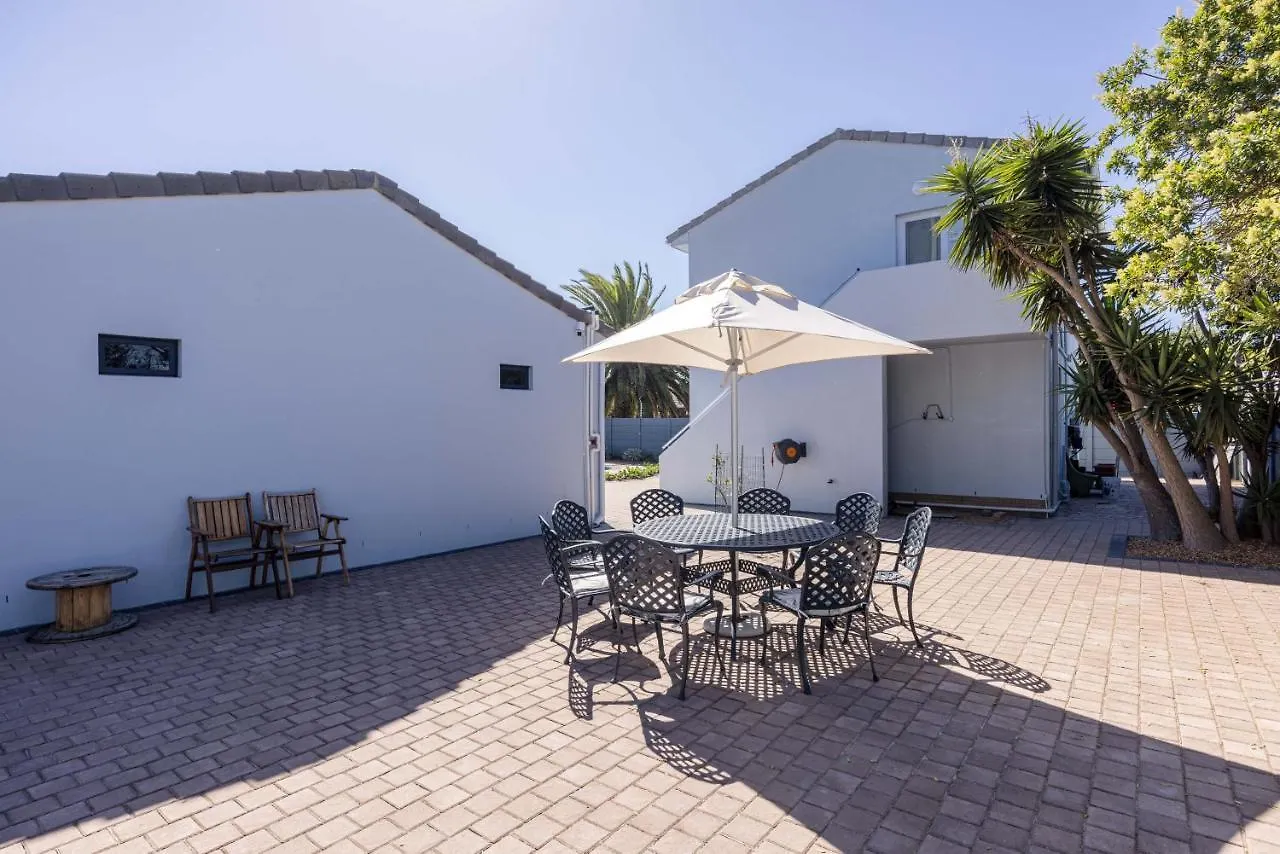 Southeaster Apartment Bloubergstrand