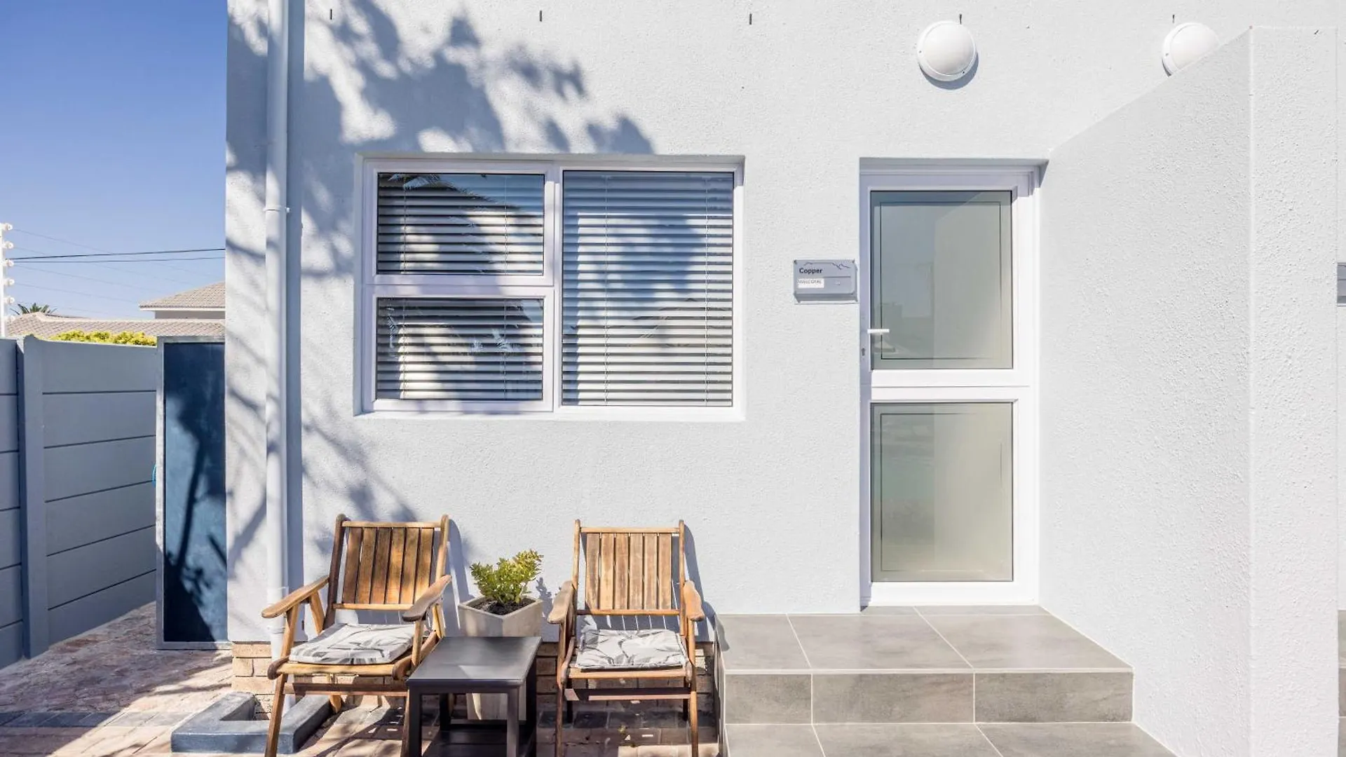 Southeaster Apartment Bloubergstrand